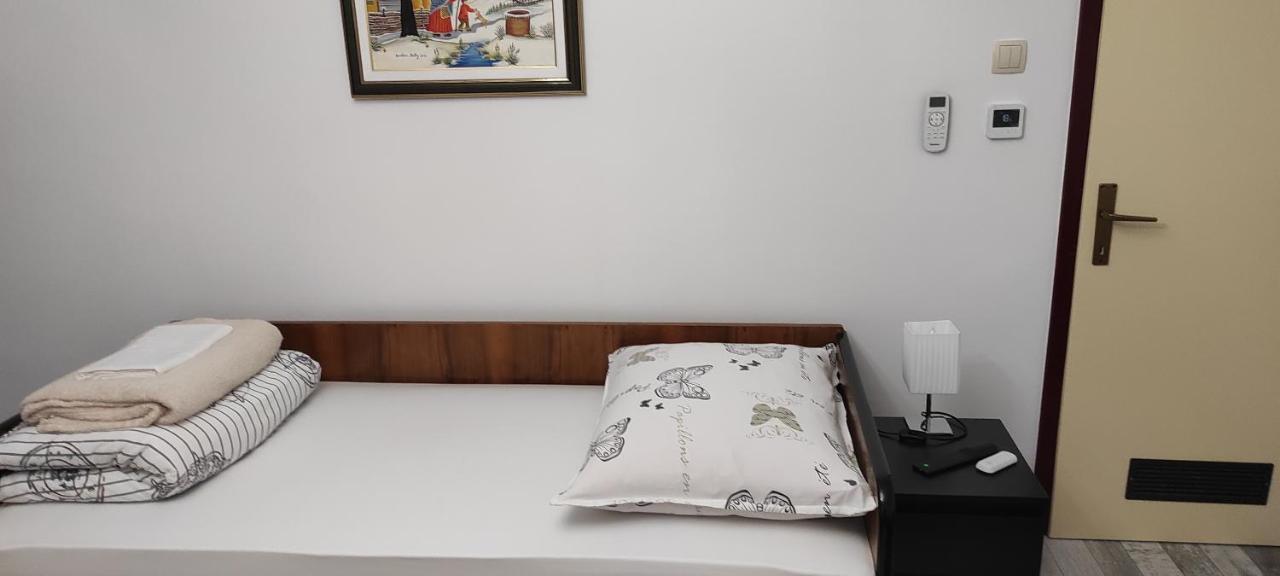 Tp Apartman 1 Krizevci Exterior photo